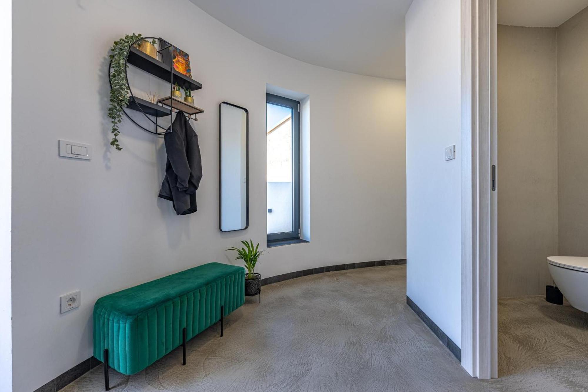 Aura Holiday home *