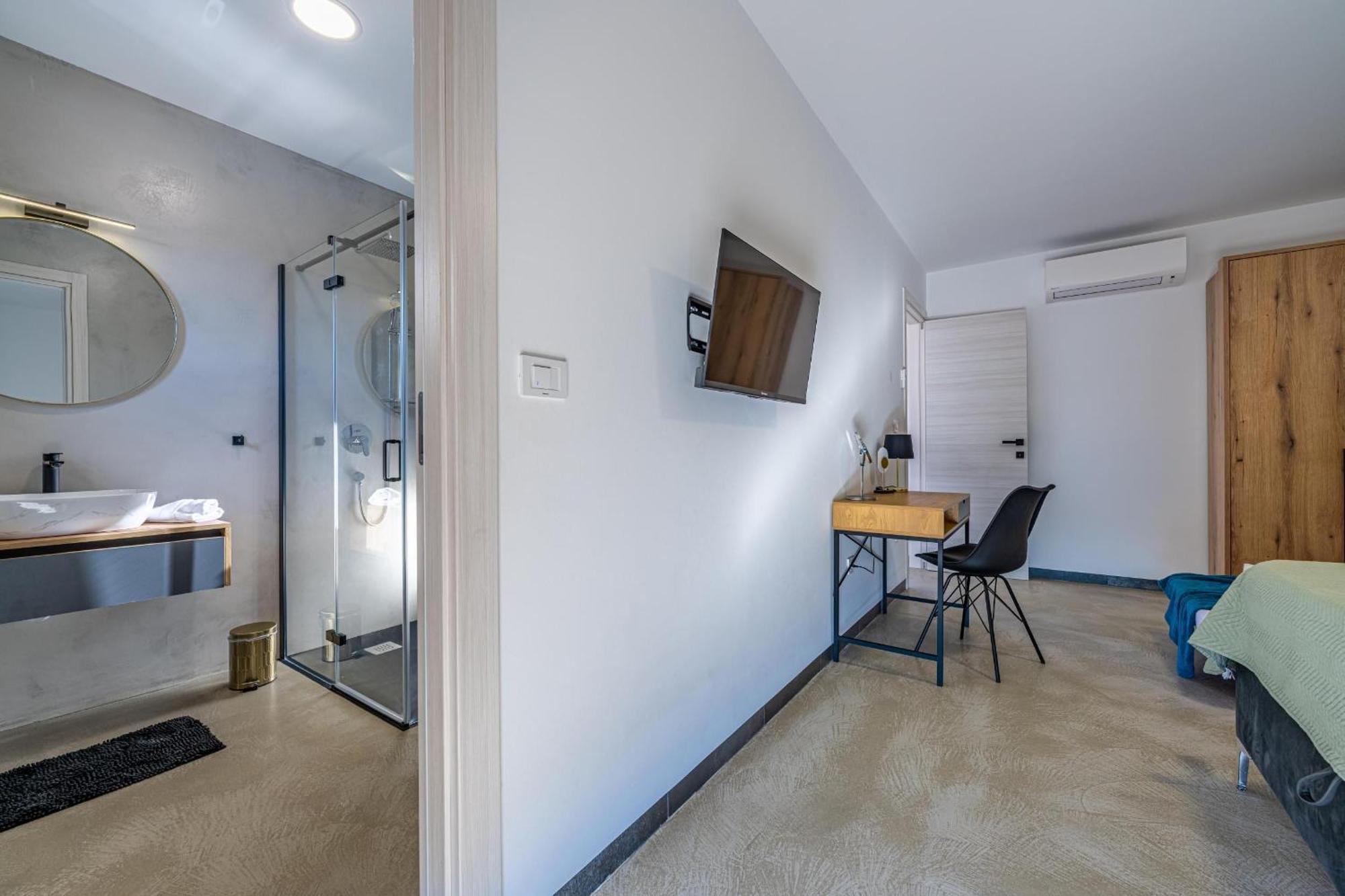 Aura Holiday home *