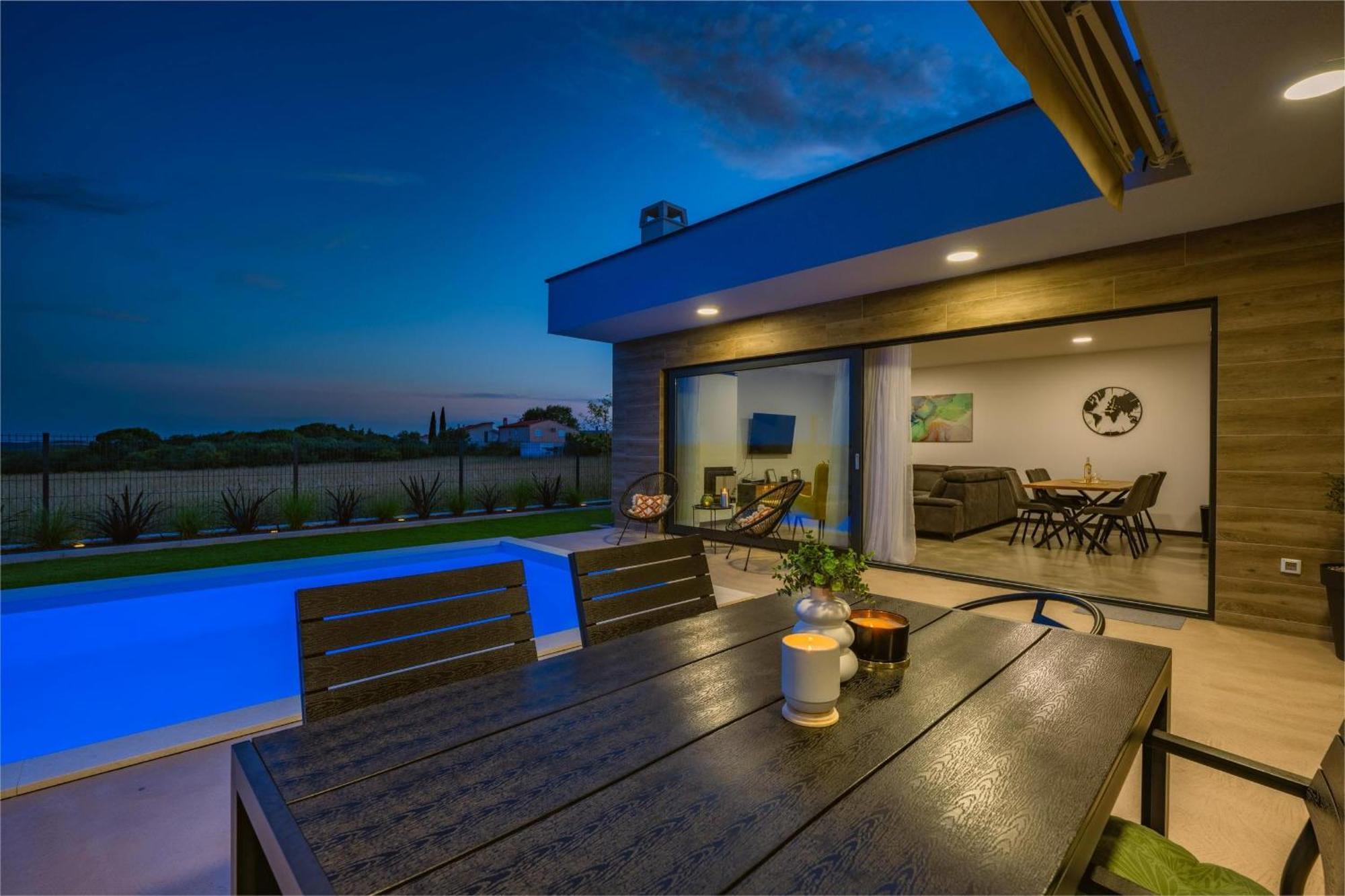 Aura Holiday home *